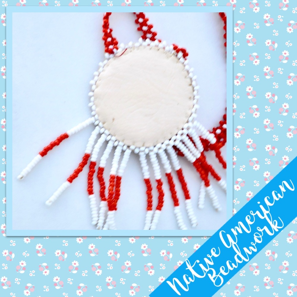 Vintage Native American Dreamcatcher Beaded Necklace (Red, White, Blue & Yellow) - Picture 4 of 7